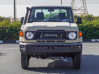 2025 Toyota Land Cruiser Pick Up 4.0L V6 Single Cabin A/T Beige Brown Pickup Truck GCC