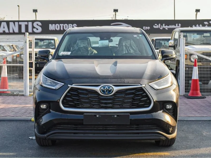 2024 Toyota Highlander 2.5 Litres 4 Cylinder Hybrid Engine Black Grey SUV Automatic
