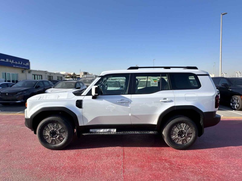 2026 Toyota Land Cruiser Prado TXL 2.4-liter Turbocharged 4-Cylinder Engine White Black SUV