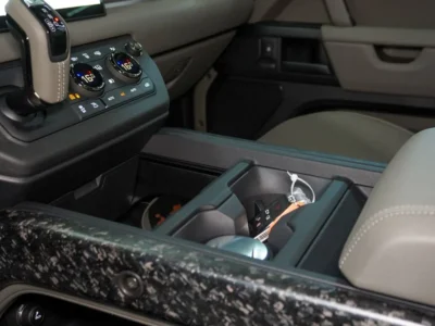 2025 Land Rover Defender 3.0L Inline 6-Cylinder Petrol Engine Grey Beige SUV GCC