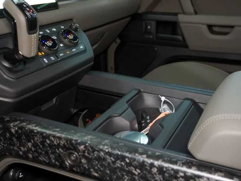 2025 Land Rover Defender 3.0L Inline 6-Cylinder Petrol Engine Grey Beige SUV GCC