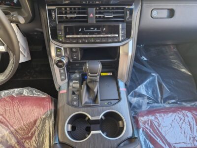 2026 Toyota Land Cruiser 300 VXR 3.3L Twin-Turbo Diesel V6 Engine White Red SUV GCC