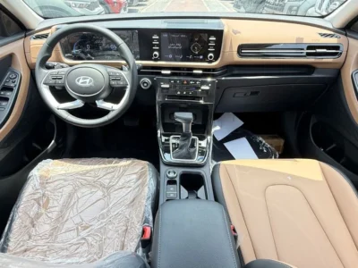 2026 Hyundai Creta 1.5-liter 4-cylinder Petrol Engine Grey Beige SUV FWD GCC