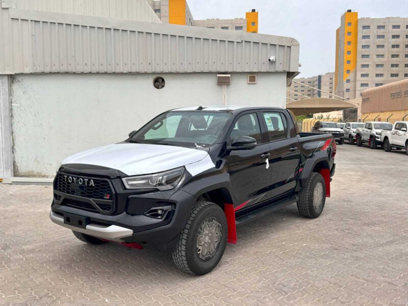 2026 Toyota Hilux Double Cabin GR-Sport 4.0L V6 Petrol Engine Black Pickup Truck