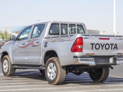 2025 Toyota Hilux 2.4-liter 4-cylinder Turbo Diesel Silver Black Pickup Truck 4WD M/T
