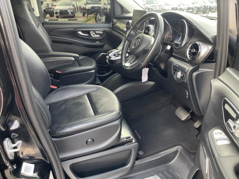 2019 Mercedes-Benz V250d 2.1 L 4 Cylinders Diesel Avantgarde Black Luxury Van