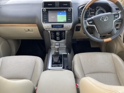 2018 Toyota Land Cruiser Prado Kakadu 2.8 Litres 4 Cylinders Diesel Engine White Beige SUV