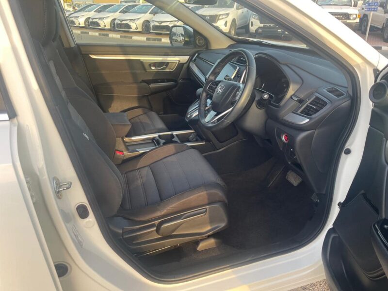 2019 Honda CR-V VTi-S 1.5L Turbocharged 4-cylinder Petrol Engine White Grey SUV
