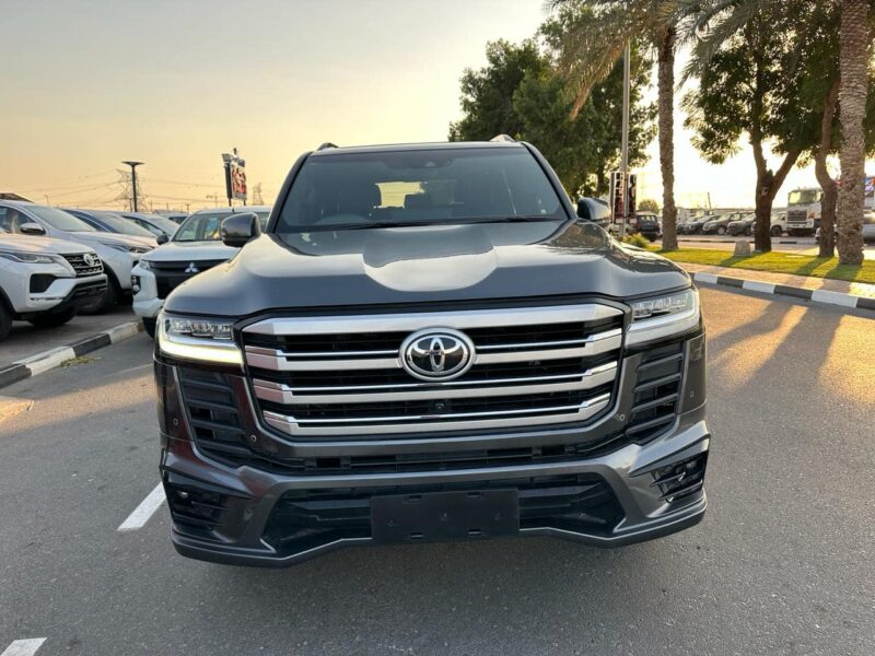 2022 Toyota Land Cruiser 300 Series VX 3.3L Twin-Turbo V6 Engine Grey Black SUV