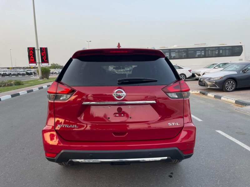 2020 Nissan X-Trail ST-L Auto 2.0-liter 4 Cylinder Petrol Engine Red Black SUV