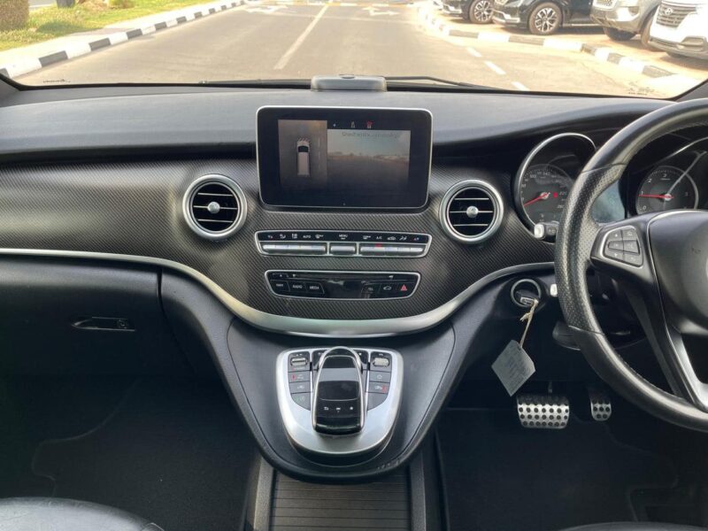 2018 Mercedes-Benz V250d 2.1 L 4 Cylinders Diesel Avantgarde Black Luxury Van