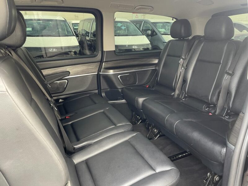 2019 Mercedes-Benz V250d 2.1 L 4 Cylinders Diesel Avantgarde Black Luxury Van