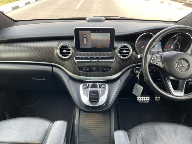 2018 Mercedes-Benz V250d 2.1 L 4 Cylinders Diesel Avantgarde Black Luxury Van
