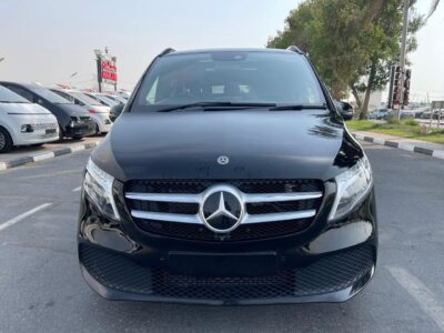 2018 Mercedes-Benz V250d 2.1 L 4 Cylinders Diesel Avantgarde Black Luxury Van