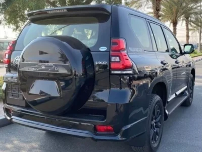 2022 Toyota Prado VXR 2.7 Litres 4 Cylinders Petrol Engine Black Beige SUV GCC