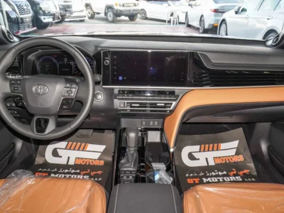 2025 Toyota Camry LIMITED 2.5L HEV 4 Cylinders Engine Black Tan Sedan GCC Specs