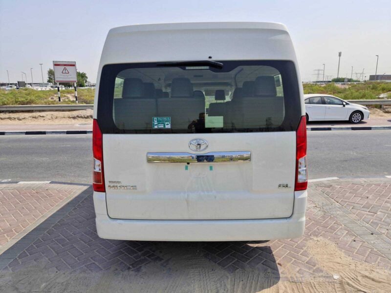2026 Toyota Hiace Passenger Van High Roof 3.5-liter V6 Petrol Engine White Beige Van GCC