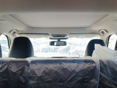 2025 Mitsubishi Outlander 2.5-liter 4-cylinder Petrol Engine Silver Black SUV GCC Specs