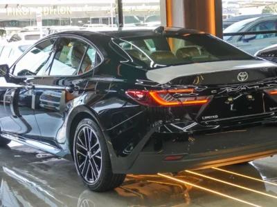 2025 Toyota Camry LIMITED 2.5L HEV 4 Cylinders Engine Black Tan Sedan GCC Specs