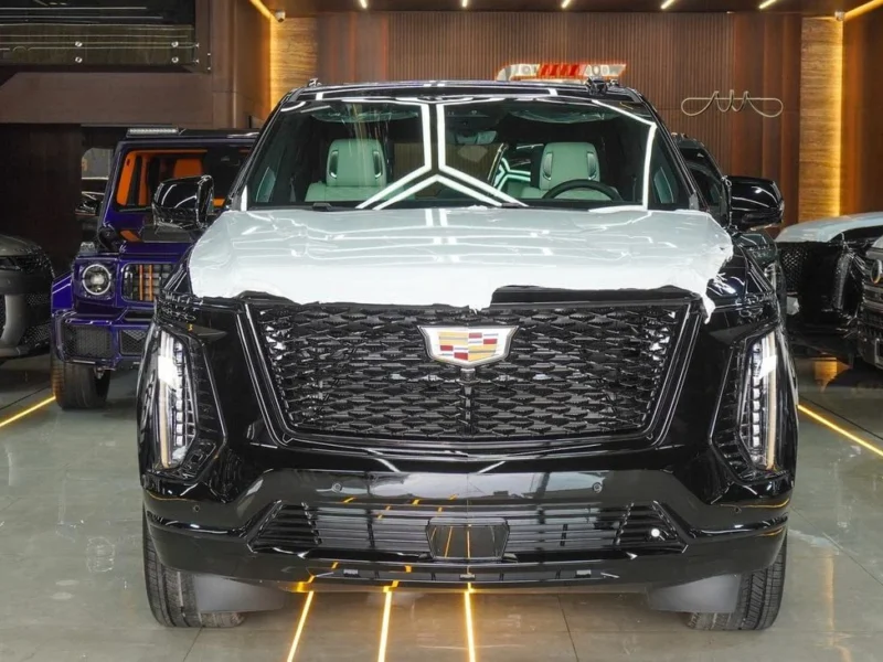 2025 Cadillac Escalade 6.2 Litres V8 Petrol Engine Black Beige SUV Automatic GCC Specs