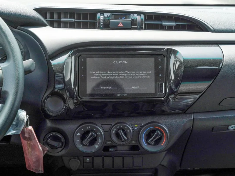 2025 Toyota Hilux 2.8-liter 4 turbocharged Diesel Engine Grey Black Pickup Truck GCC