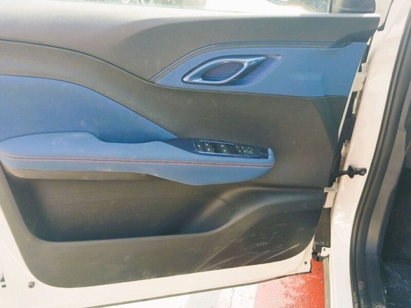 2025 BYD Seagull Flying Edition Hatchback Electric Vehicle White Blue 405Km Range