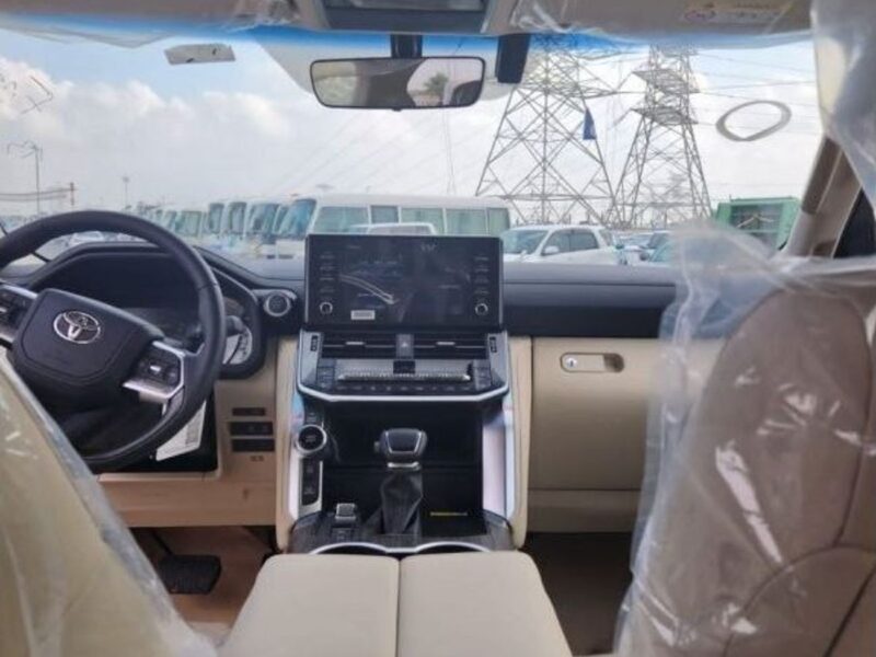 2022 Toyota Land Cruiser VX 3.5 Litres 6 Cylinders Petrol Engine Black Beige SUV GCC