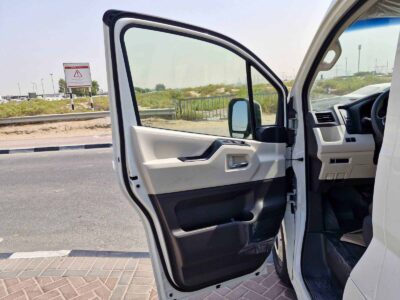 2026 Toyota Hiace Passenger Van High Roof 3.5-liter V6 Petrol Engine White Beige Van GCC