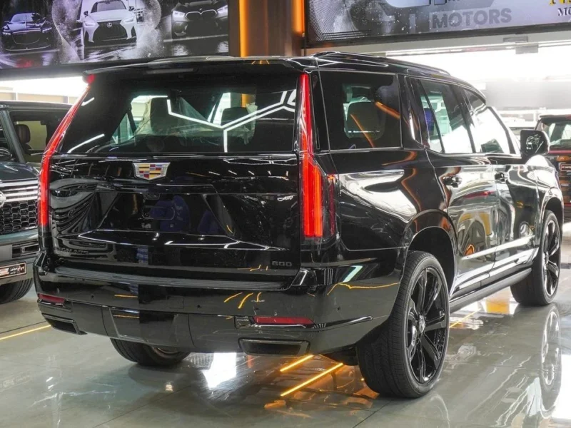 2025 Cadillac Escalade 6.2 Litres V8 Petrol Engine Black Beige SUV Automatic GCC Specs