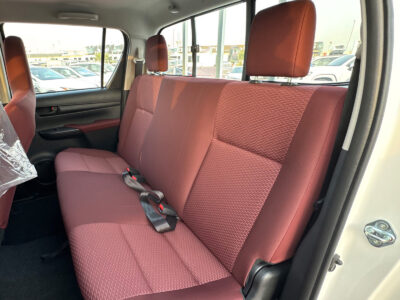 2026 Toyota Hilux Double Cab 4.0-liter V6 Petrol Engine White Red Pickup Truck 4WD