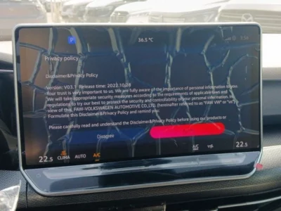 2024 Volkswagen Golf TSI R-Line 1.5-liter turbocharged 4-cylinder Engine Black Grey Hatchback