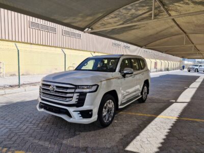 2026 Toyota Land Cruiser 300 VXR 3.3L Twin-Turbo Diesel V6 Engine White Red SUV GCC