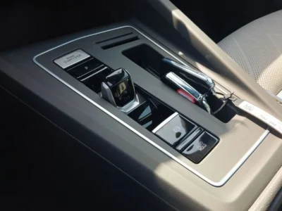 2024 Volkswagen Golf TSI R-Line 1.5-liter turbocharged 4-cylinder Engine Black Grey Hatchback