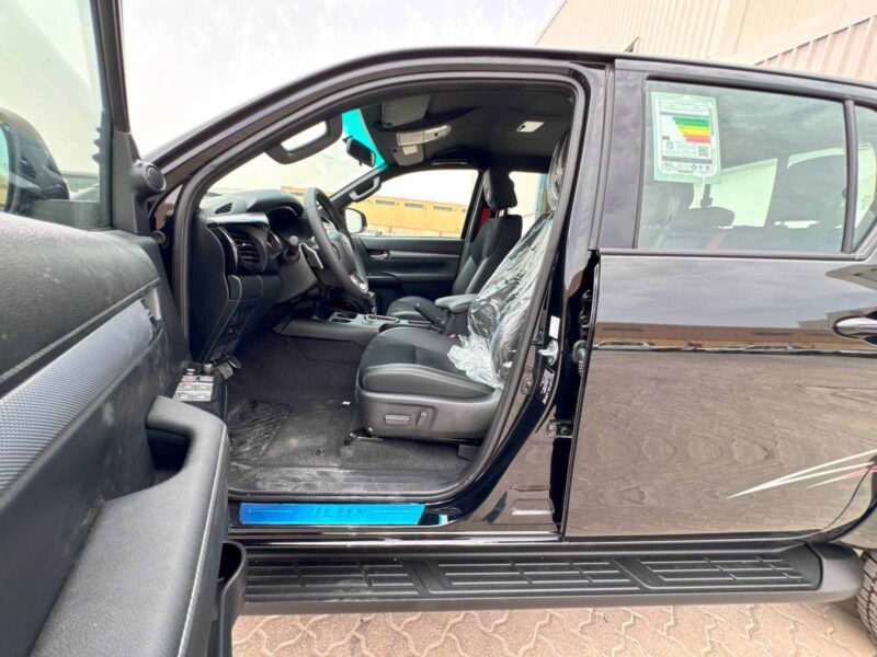 2026 Toyota Hilux Double Cabin GR-Sport 4.0L V6 Petrol Engine Black Pickup Truck