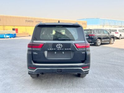 2026 Toyota Land Cruiser 300 VX 3.5L Twin-Turbo V6 Petrol Engine Black SUV GCC Specs