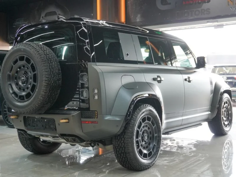 2025 Land Rover Defender 3.0L Inline 6-Cylinder Petrol Engine Grey Beige SUV GCC