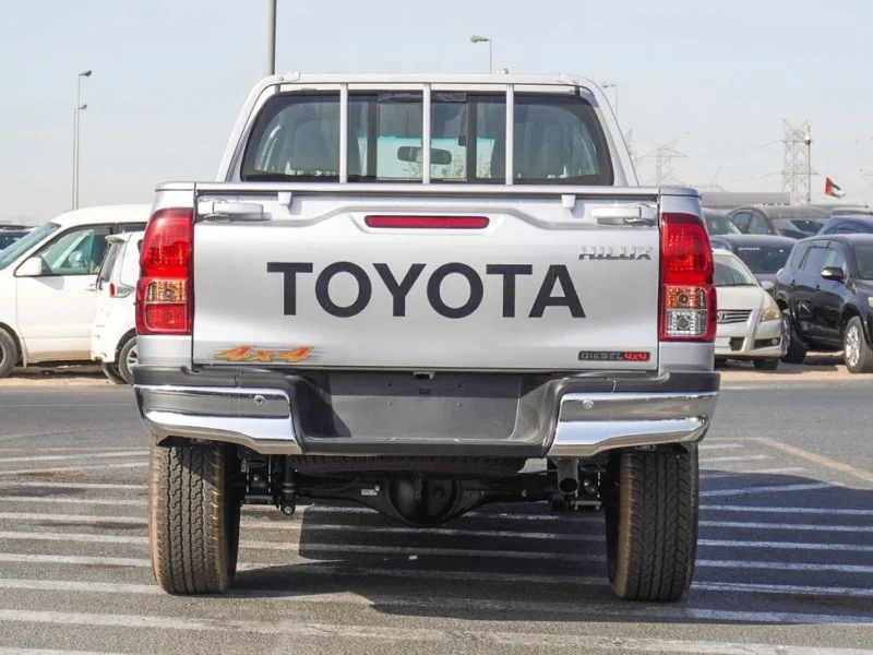 2025 Toyota Hilux 2.4-liter 4-cylinder Turbo Diesel Silver Black Pickup Truck 4WD M/T