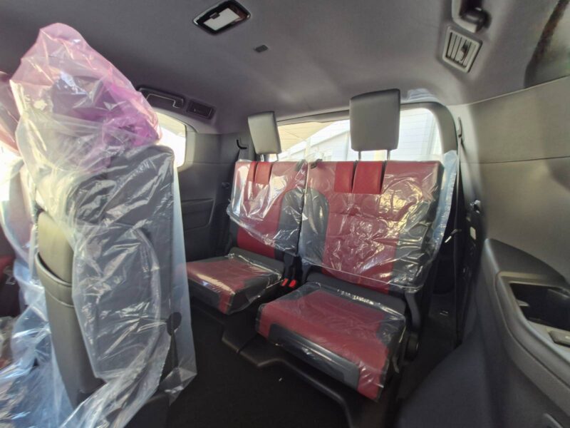 2026 Toyota Land Cruiser 300 VXR 3.3L Twin-Turbo Diesel V6 Engine White Red SUV GCC