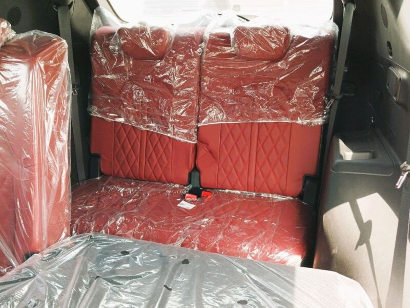 2024 Jetour X70 Plus Comfort 1.6L Turbocharged 4-cylinder Engine White Red SUV GCC