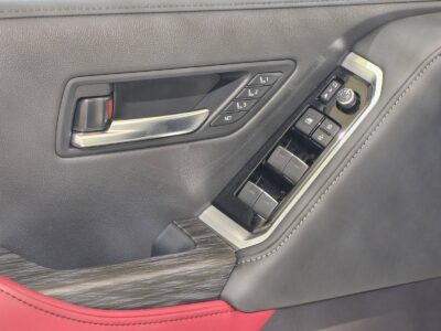 2026 Toyota Land Cruiser 300 VXR 3.3L Twin-Turbo Diesel V6 Engine White Red SUV GCC