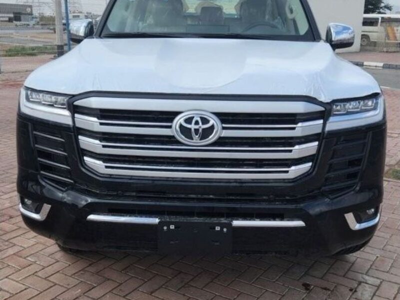 2022 Toyota Land Cruiser VX 3.5 Litres 6 Cylinders Petrol Engine Black Beige SUV GCC