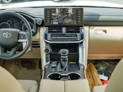 2024 Toyota Land Cruiser GXR 3.5L Twin-Turbo V6 Petrol Engine Black Beige SUV GCC