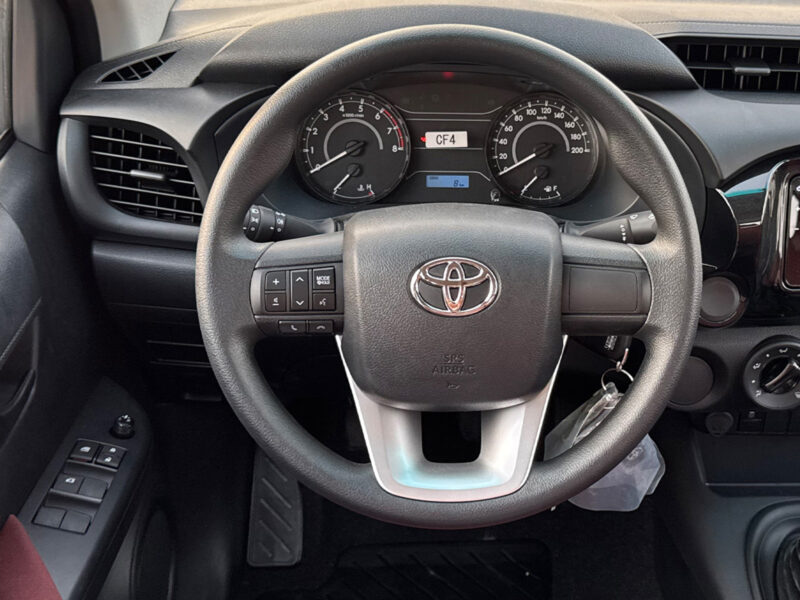 2026 Toyota Hilux Double Cab 4.0-liter V6 Petrol Engine White Red Pickup Truck 4WD