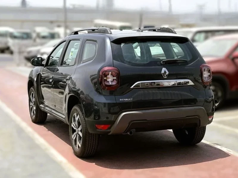 2025 Renault Duster 1.6-litre 4-cylinder In-Line Petrol Engine Grey Black SUV GCC Specs