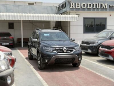 2025 Renault Duster 1.6-litre 4-cylinder In-Line Petrol Engine Grey Black SUV GCC Specs