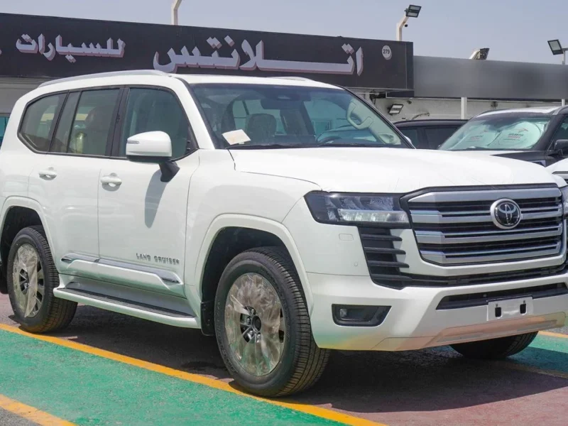 2025 Toyota Land Cruiser GXR 3.5 Litres V6 Petrol Engine White Beige SUV GCC Specs
