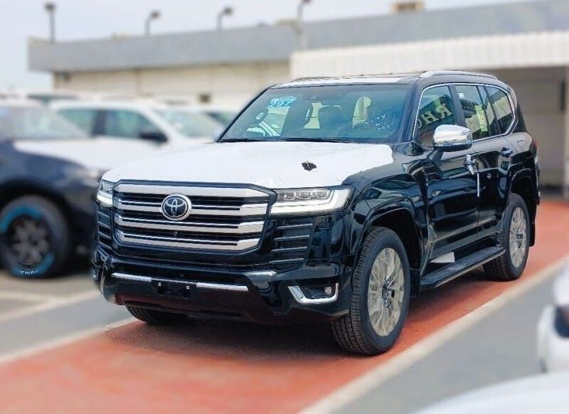 2024 Toyota Land Cruiser 300 VXR 3.5-liter twin-turbo V6 Engine Black Red SUV GCC Specs