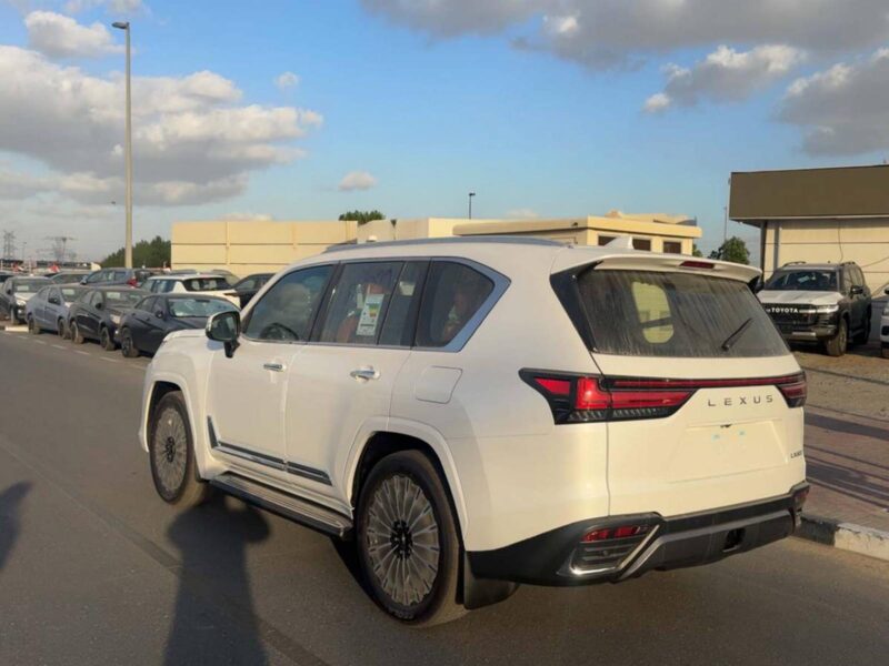 2026 Lexus LX 600 3.5L Twin-Turbocharged V6 Petrol Engine White Orange SUV GCC