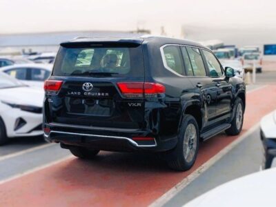 2024 Toyota Land Cruiser 300 VXR 3.5-liter twin-turbo V6 Engine Black Red SUV GCC Specs