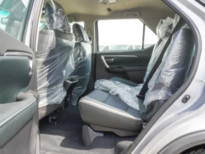 2025 Toyota Fortuner SR5 4.0-liter V6 Petrol Engine Silver Black SUV Automatic GCC Specs